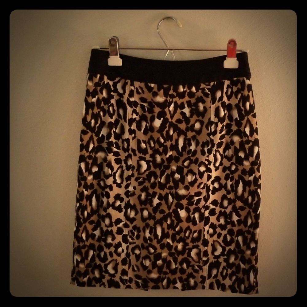 White House Black Market Skirt